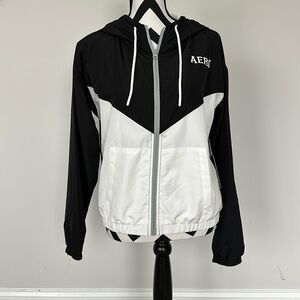NWT Aeropostale Sport Windbreaker Sz SM